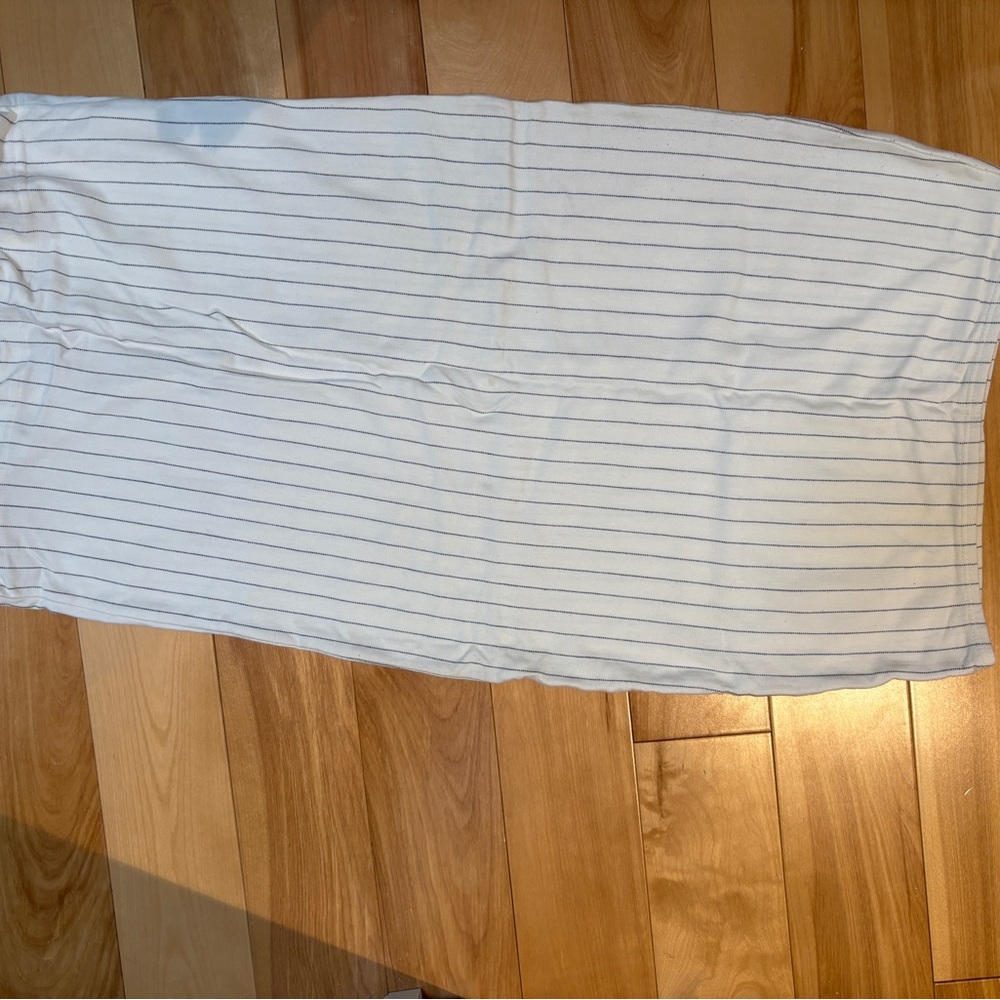 American Apparel White and Gray Midi Pencil Skirt